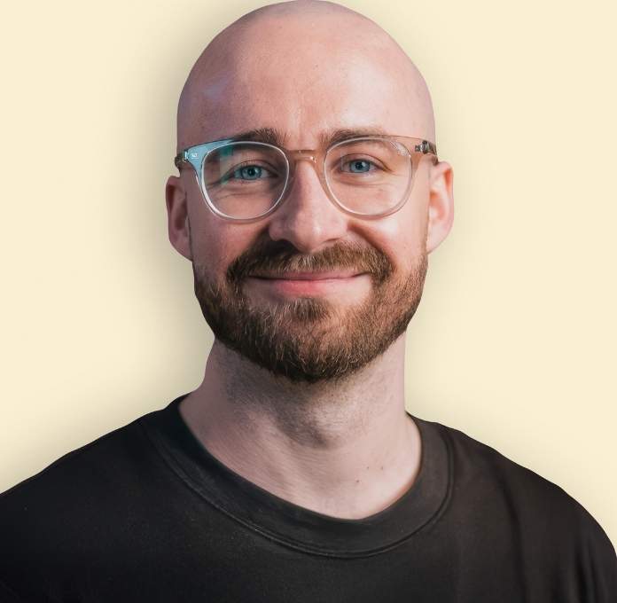 Mads Hyldig Med Hjernero