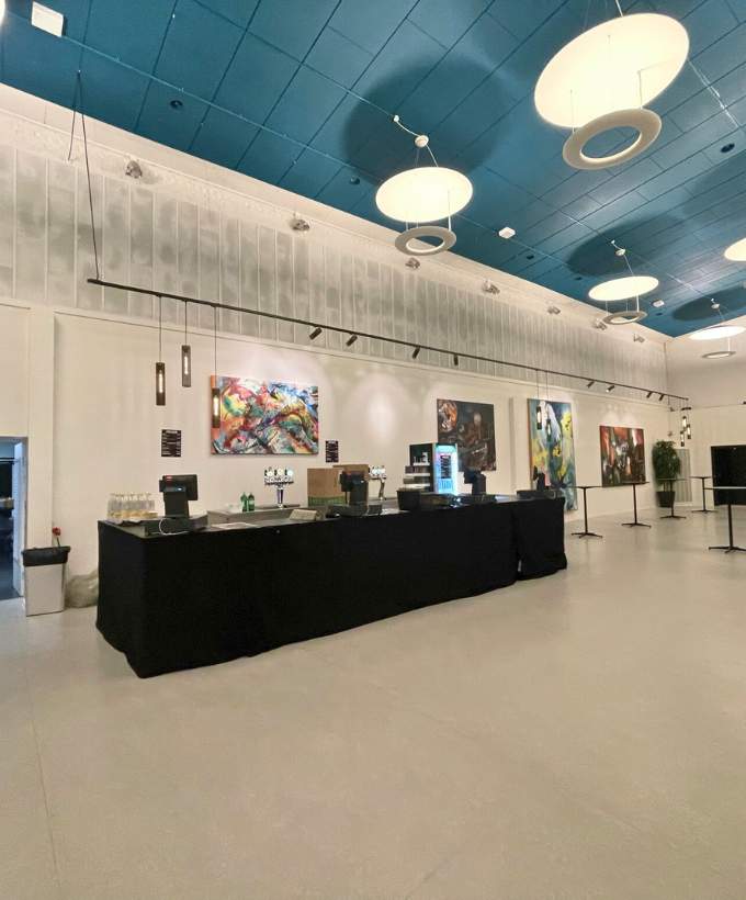 81 Lokal Kunst I Roskilde Kongres Og Idrætscenter