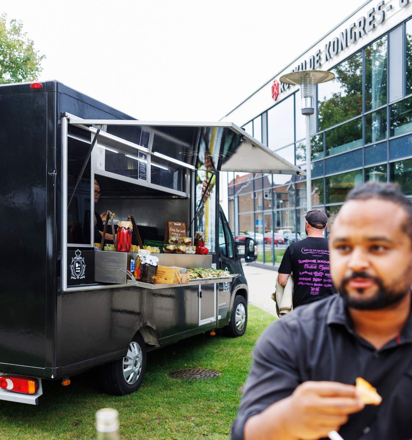 Foodtruck foran Roskilde Kongres- og Idrætscenter